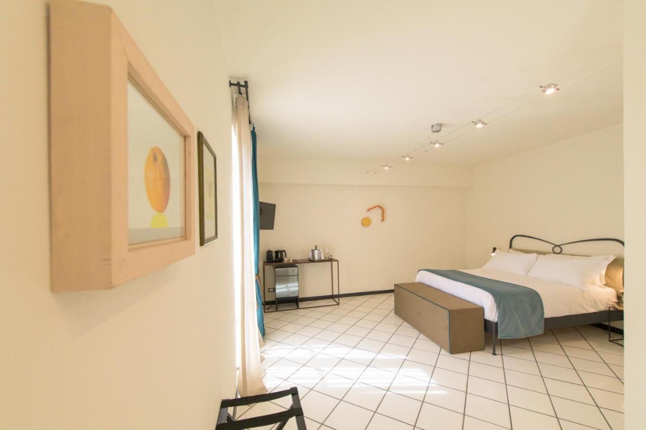 Palazzo Sertorio Suites Gavi Bagian luar foto