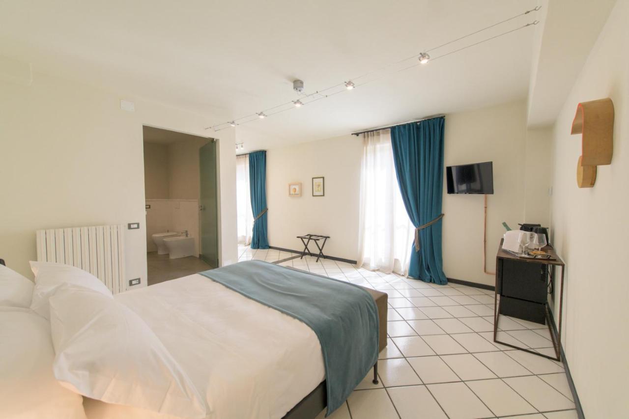 Palazzo Sertorio Suites Gavi Bagian luar foto