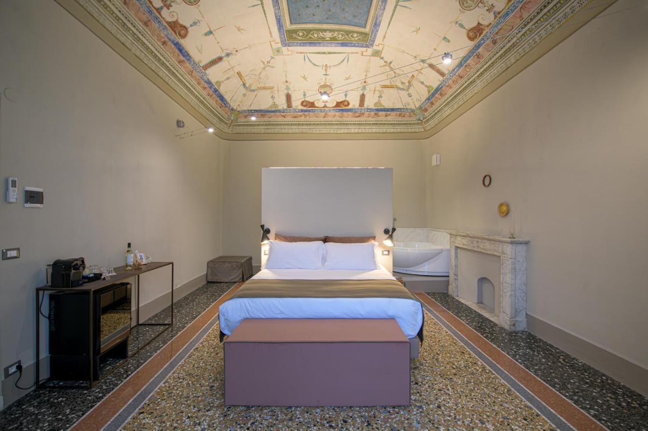 Palazzo Sertorio Suites Gavi Bagian luar foto